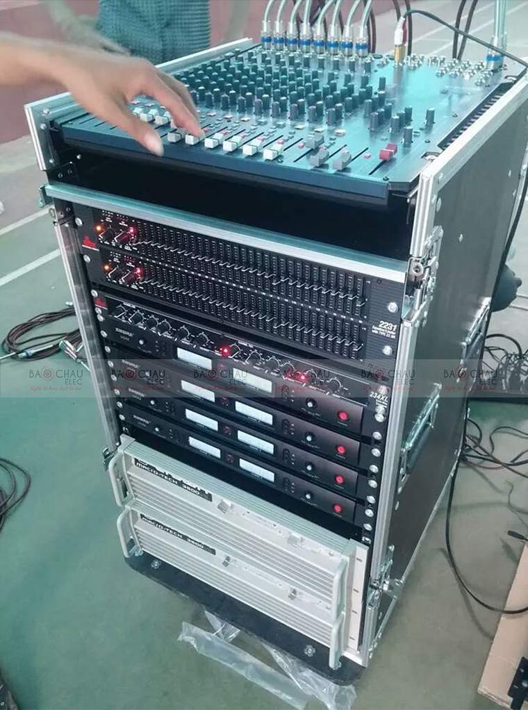 Tu rack 16U - cong trinh Tu rack 16U - cong trinh