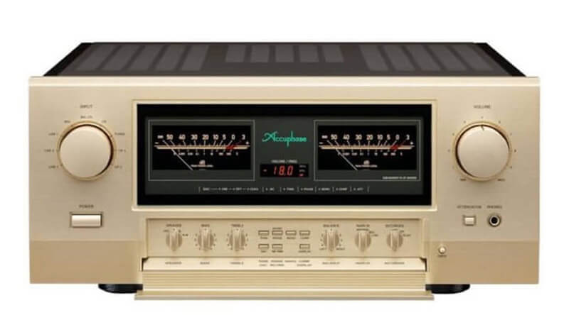 Amply Accuphase E5000