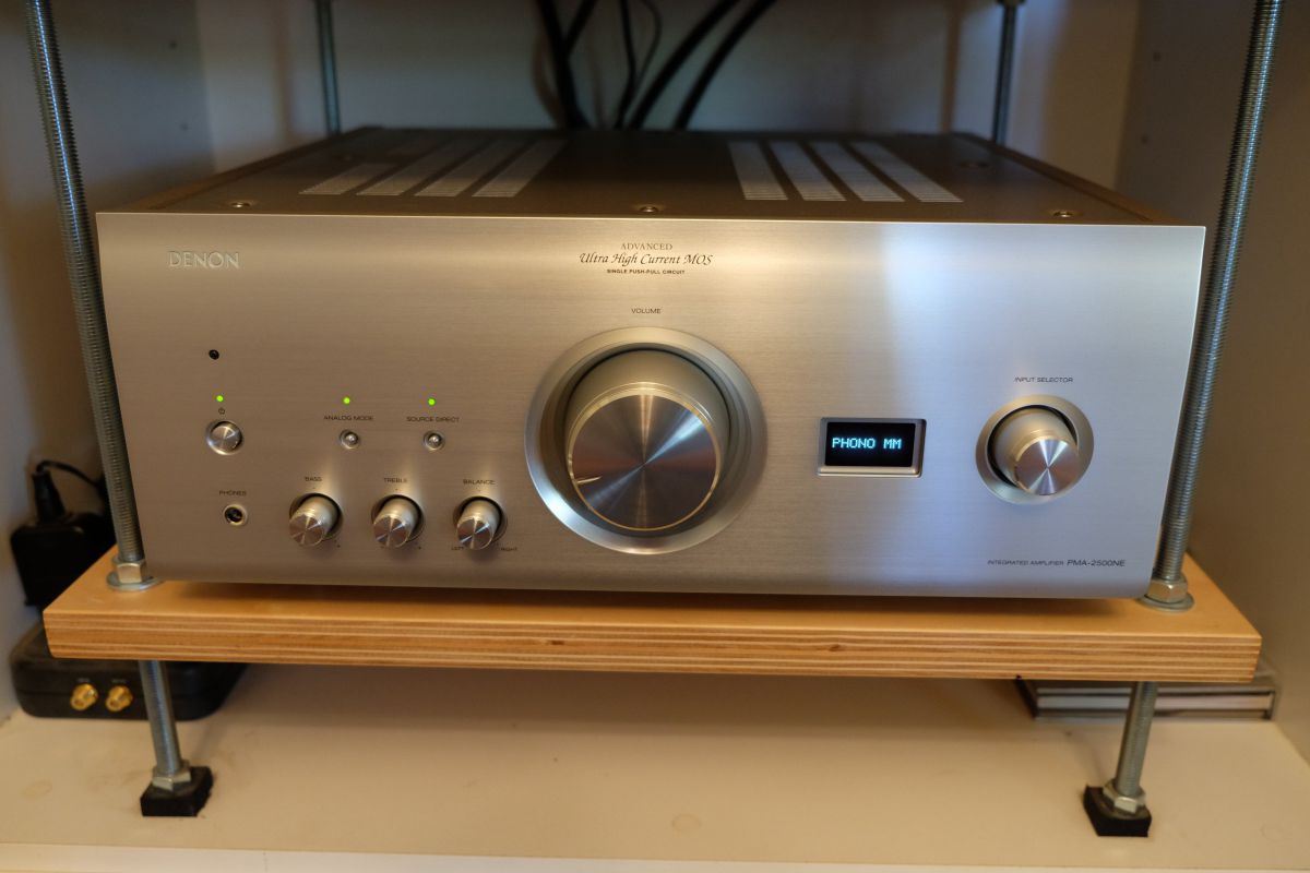 Ampli Denon PMA-2500NE