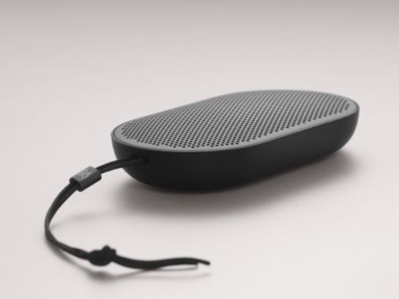 Loa B&O BeoPlay P2 nổi bật