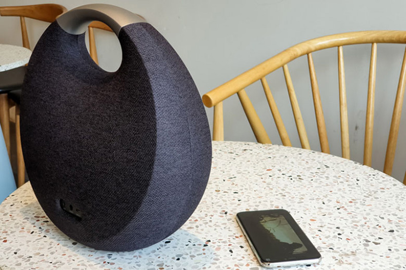 Loa Bluetooth Harman Kardon Onyx Studio 5