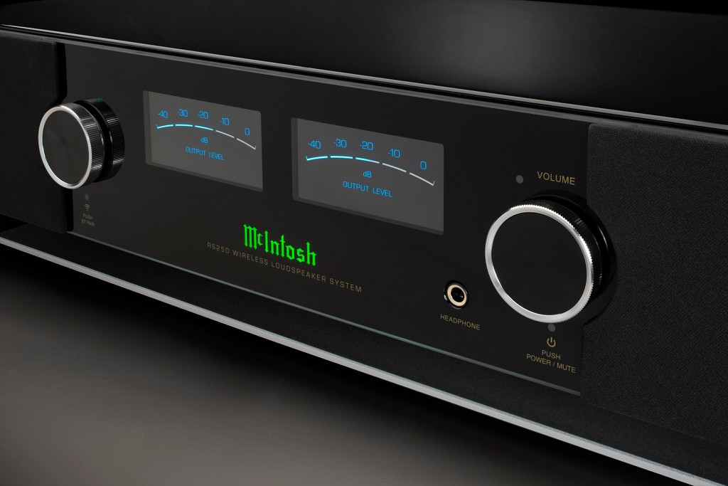 Loa Blueooth Hi-end McIntosh RS250