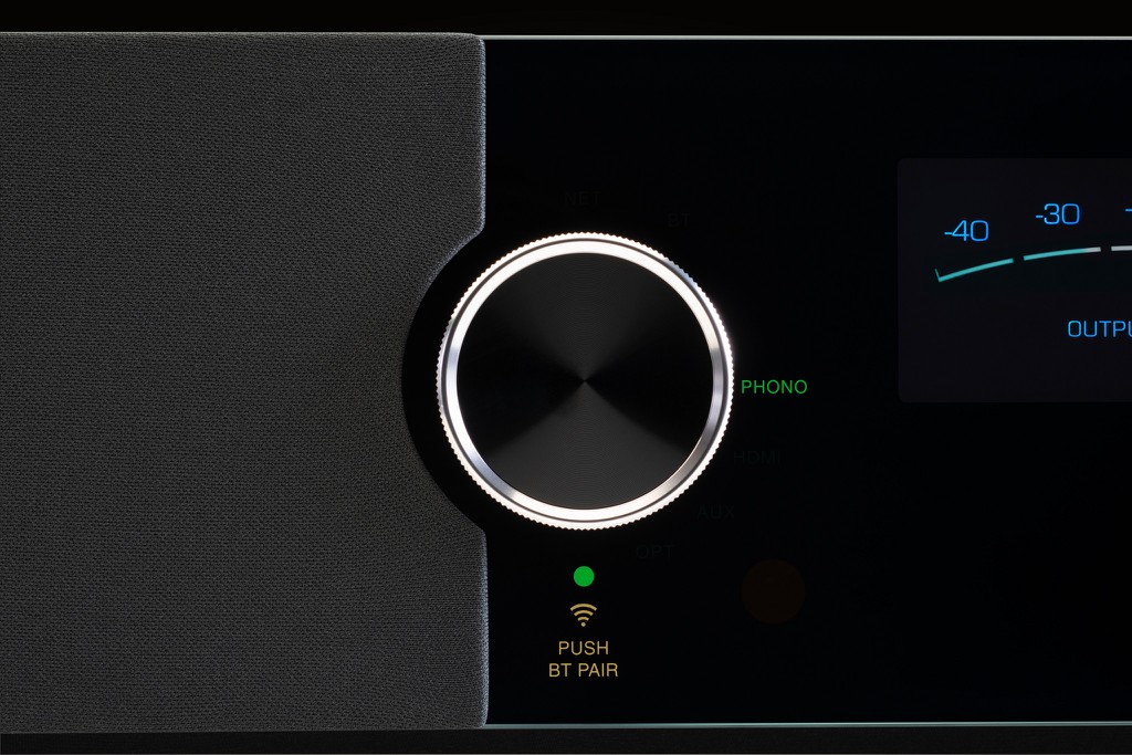 Loa Blueooth Hi-end McIntosh RS250