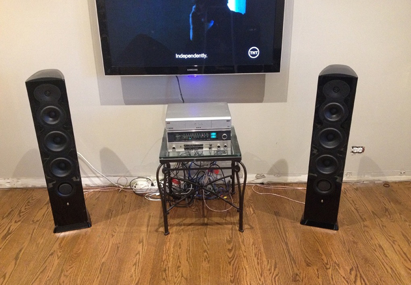 Loa Revel Performa F206