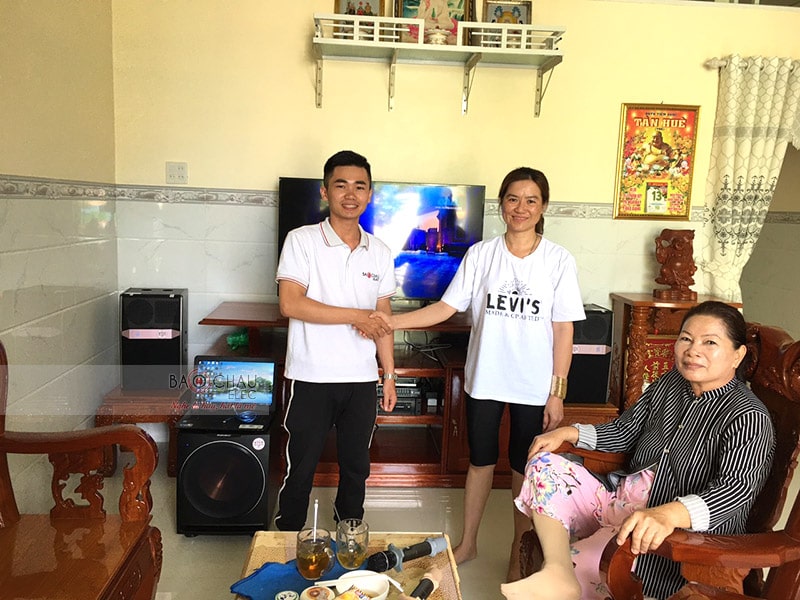 Gia đình anh rất hài lòng về chất lượng âm thanh của bộ dàn cũng như thái độ phục vụ chuyên nghiệp của đội ngũ tư vấn viên, kỹ thuật viên Bảo Châu Elec