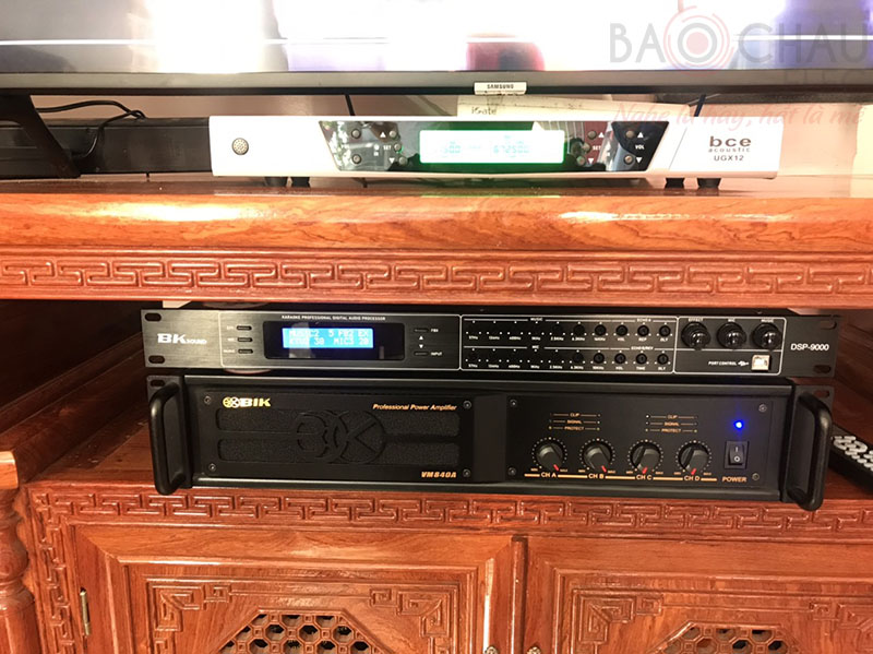 Cục đẩy 4 kênh BIK VM 840A kết hợp cùng vang số chỉnh cơ BKSound DSP9000 giúp xử lý và khuếch đại âm thanh ra loa cực hay, hạn chế tối đa tình trạng hú rít, tạp âm