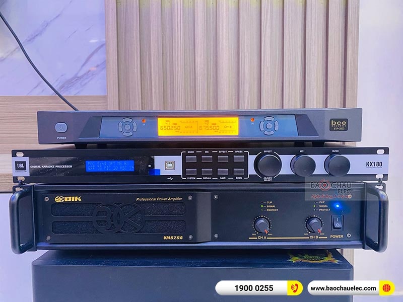 Dàn karaoke của gia đình anh Tùng