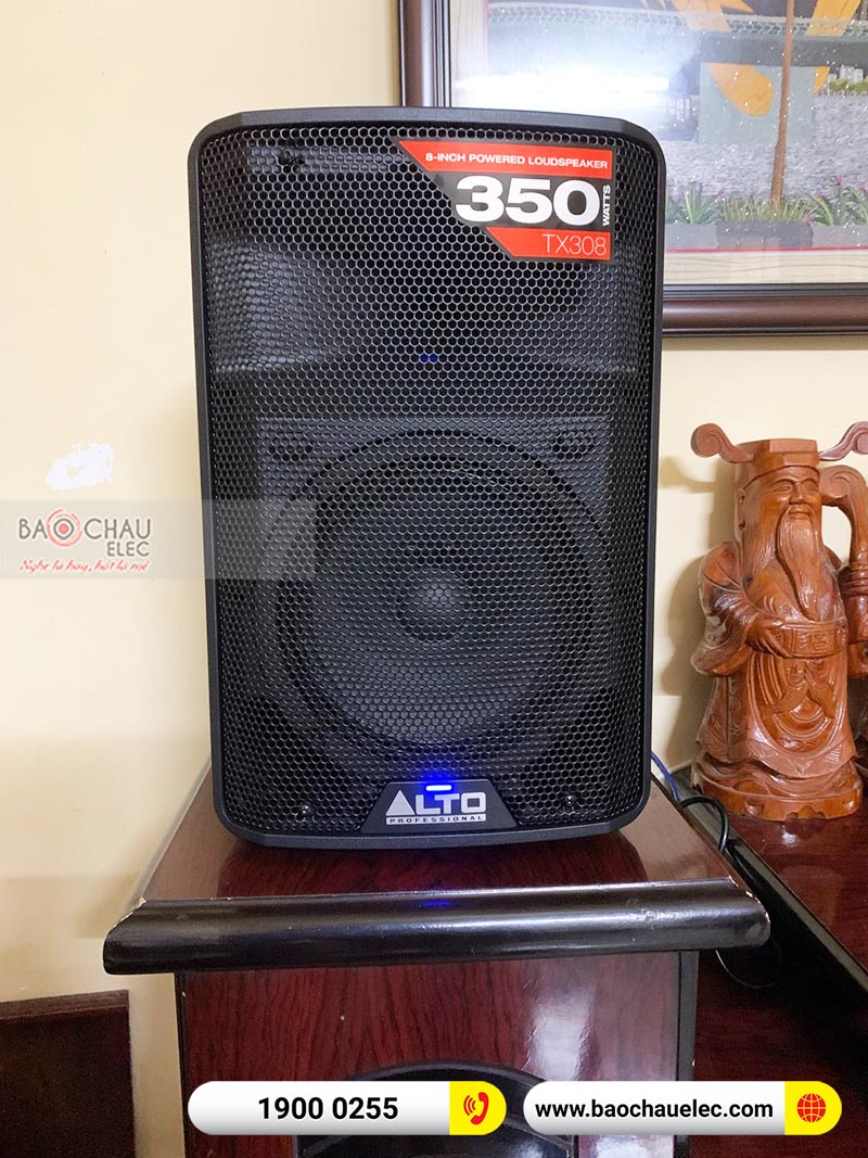 Dàn karaoke của gia đình anh Hà