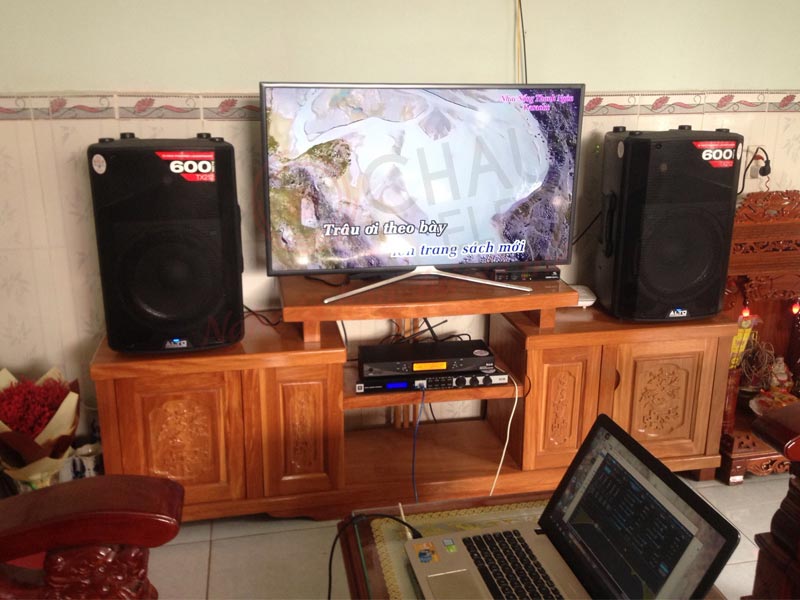 Lắp đặt dàn karaoke gần 26 triệu cho gia đình anh Bồng ở Trảng Dài (Biên Hoà)