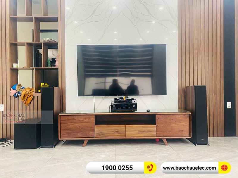 Dàn nghe nhạc của gia đình anh Trung