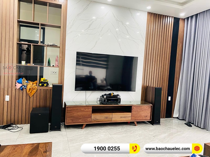 Dàn nghe nhạc của gia đình anh Trung