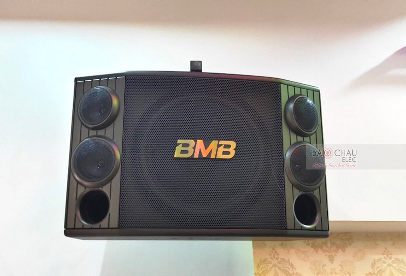 Loa karaoke BMB CSD2000(SE) thương hiệu Nhật, nhỏ gọn, màu sắc sang trọng, phù hợp với mọi phong cách thiết kế nội thất