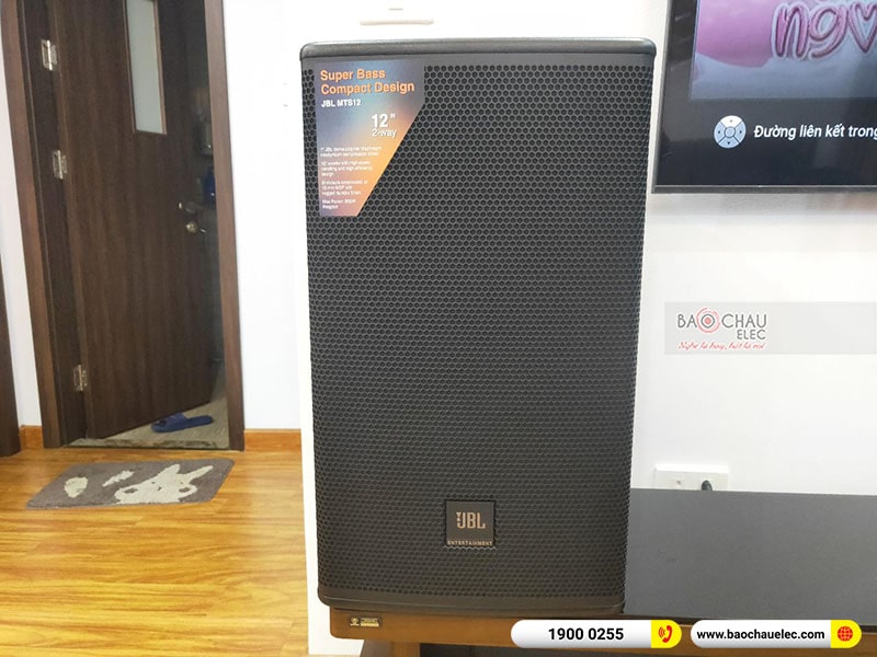 Dàn karaoke của gia đình anh Nam