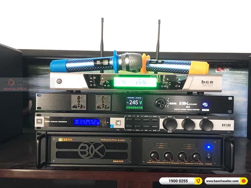 Dàn nghe nhạc của gia đình anh Nguyên