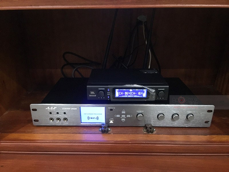 Vang số AAP K9800 New 2020 được trang bị 6 đường tín hiệu ra cho người dùng dễ dàng phối ghép, hiệu chỉnh với các thiết bị loa có kích thước và công suất khác nhau cho âm thanh được chân thực và sắc nét nhất