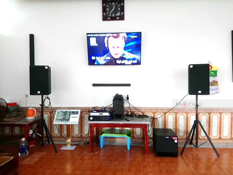 Tổng thể dàn karaoke của gia đình anh Đạt sau khi được đội ngũ kỹ thuật viên của Bảo Châu Elec Thanh Hóa lắp đặt hoàn thiện