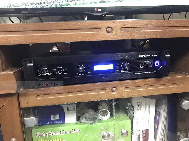 Đẩy liền vang kèm micro không dây BKsound DP6000 - thiết bị 3 trong 1, nhỏ gọn, tiện lợi, dễ sử dụng, phù hợp với nhiều không gian giải trí khác nhau cho phòng từ 20 - 30m2