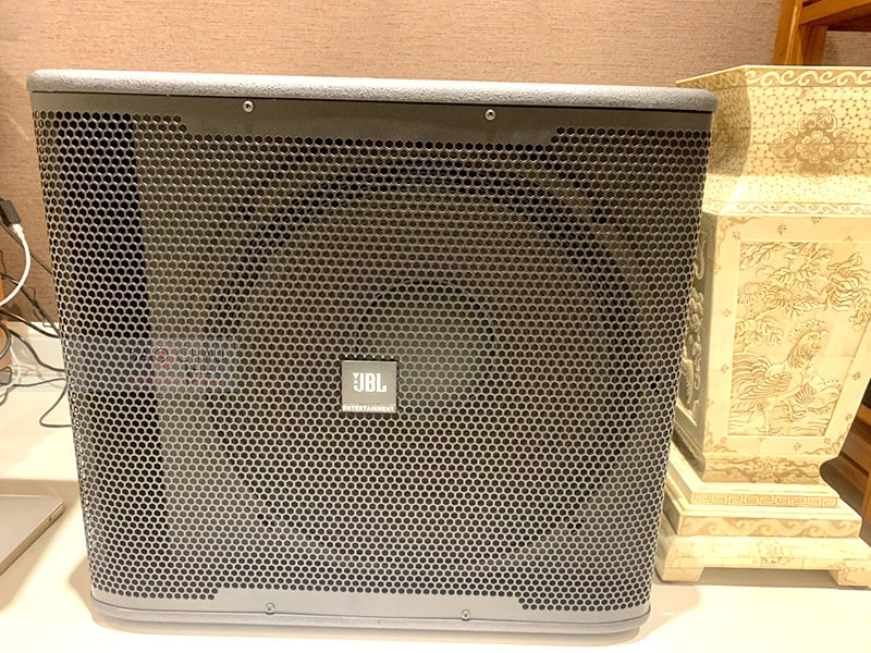 Dàn karaoke JBL VIP cho gia đình anh Hà ở HCM h2