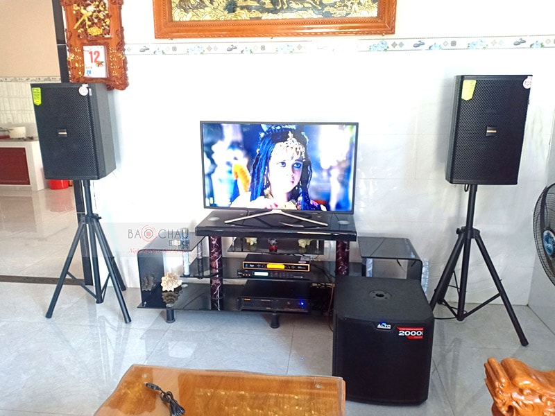 Tổng thể dàn karaoke của gia đình anh Quy sau khi được đội ngũ kỹ thuật viên của Bảo Châu Elec lắp đặt hoàn thiện
