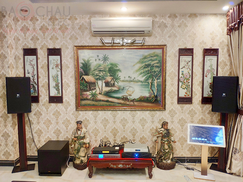 Tổng thể dàn karaoke của gia đình anh Trung sau khi được đội ngũ kỹ thuật viên của Bảo Châu Elec nâng cấp hoàn thiện