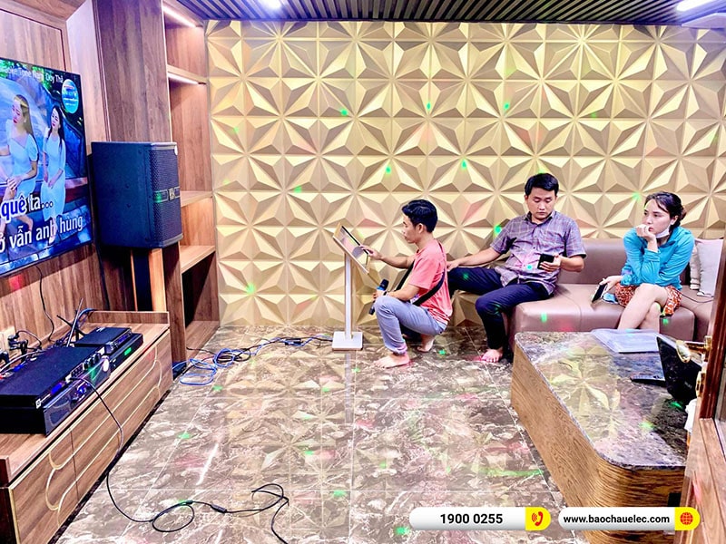 Dàn karaoke của gia đình chị Trinh