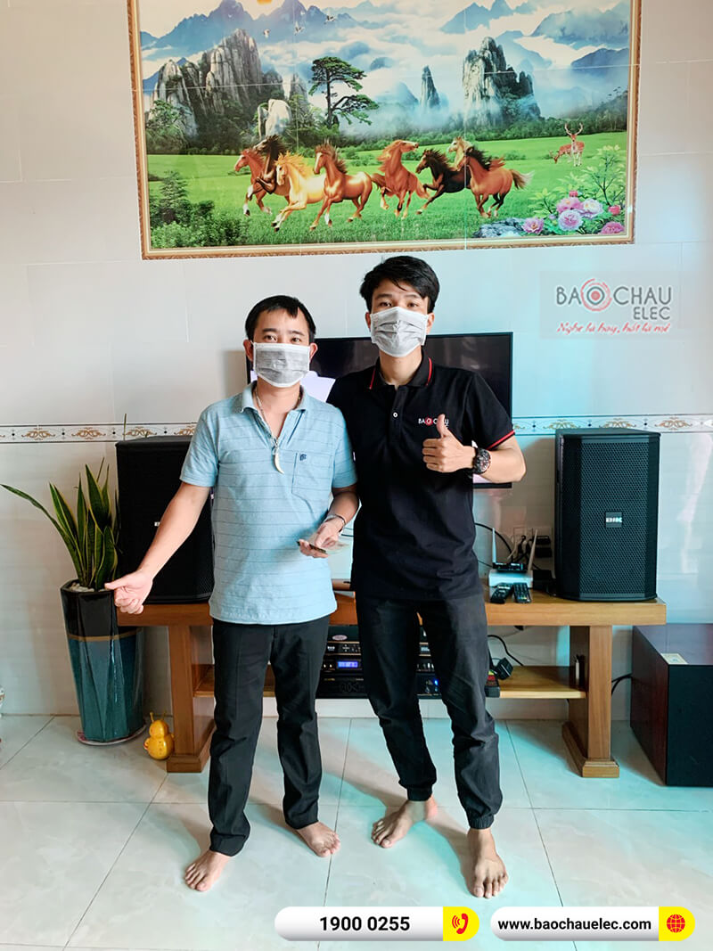 Dàn karaoke của gia đình chị Hạnh