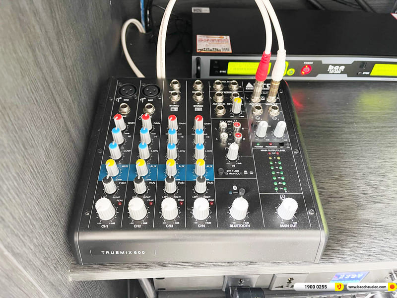 Lắp đặt dàn âm thanh hơn 133tr cho quán La Haye Kitchen & Bar tại Cần Thơ