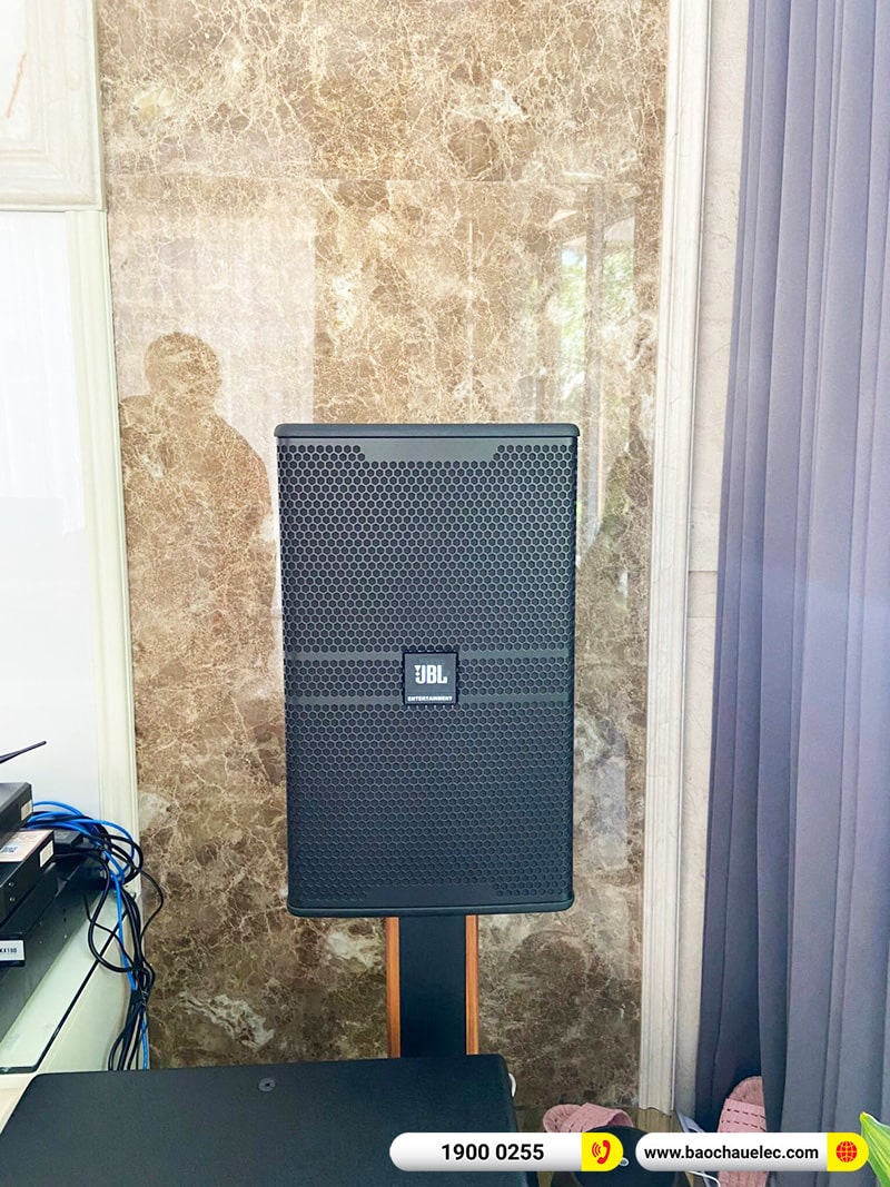 Lắp đặt dàn karaoke trị giá hơn 100 triệu cho anh Bảo tại TPHCM