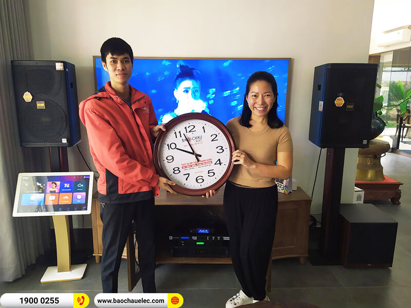 Lắp đặt d&agrave;n karaoke trị gi&aacute; gần 100 triệu cho chị Dương ở H&agrave; Nội