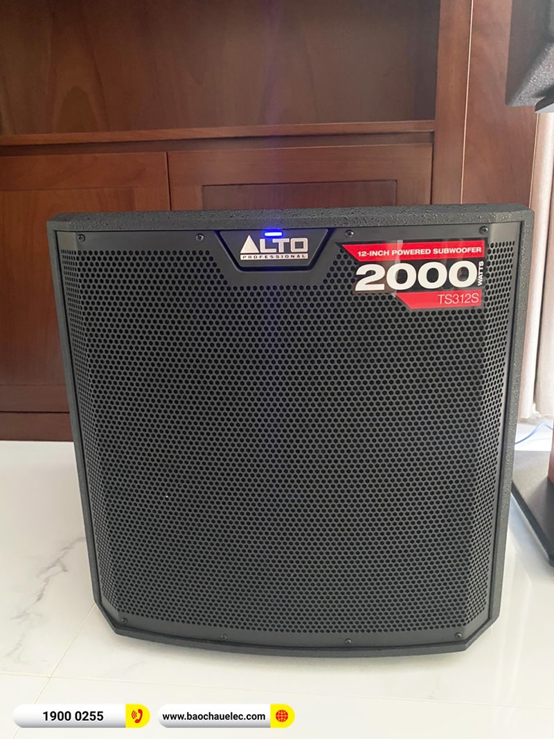 Lắp đặt dàn karaoke trị giá khoảng 100 triệu cho chị Hoa tại Thanh Hóa