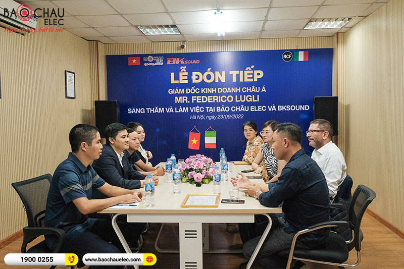 Giám đốc RCF khu vực Châu Á Mr.Federico Lugli có chuyến ghé thăm và làm việc tại Bảo Châu Elec