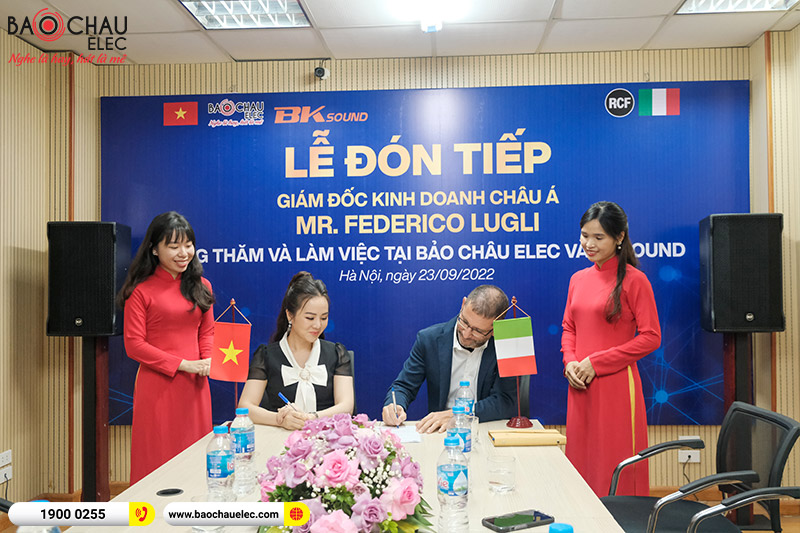 Giám đốc RCF khu vực Châu Á Mr.Federico Lugli có chuyến ghé thăm và làm việc tại Bảo Châu Elec