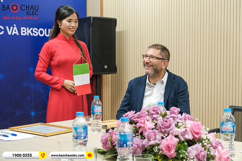 Giám đốc RCF khu vực Châu Á Mr.Federico Lugli có chuyến ghé thăm và làm việc tại Bảo Châu Elec