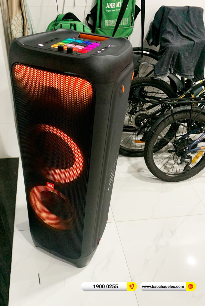 Bàn giao Loa JBL Partybox 1000 và Micro BKSound A3 Pro New hơn 23tr cho anh Phong ở TPHCM