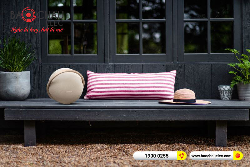 Loa Harman Kardon Onyx Studio 8