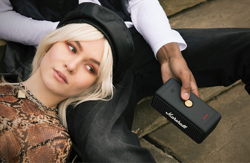 Loa Marshall Emberton