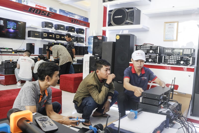 Mua micro không dây chính hãng, giá tốt tại Bảo Châu Audio
