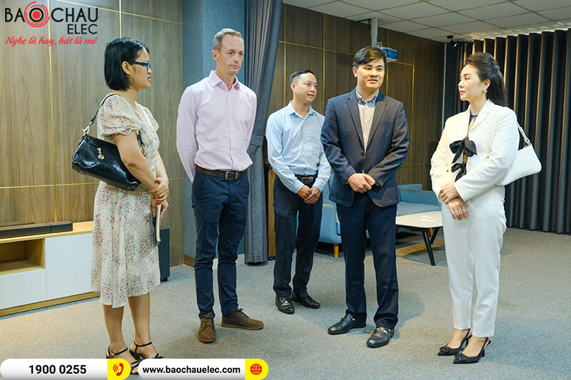 Giám Đốc Alto Professional khu vực Châu Á Thái Bình Dương Mr. Mark Spies sang thăm và làm việc tại Bảo Châu Elec