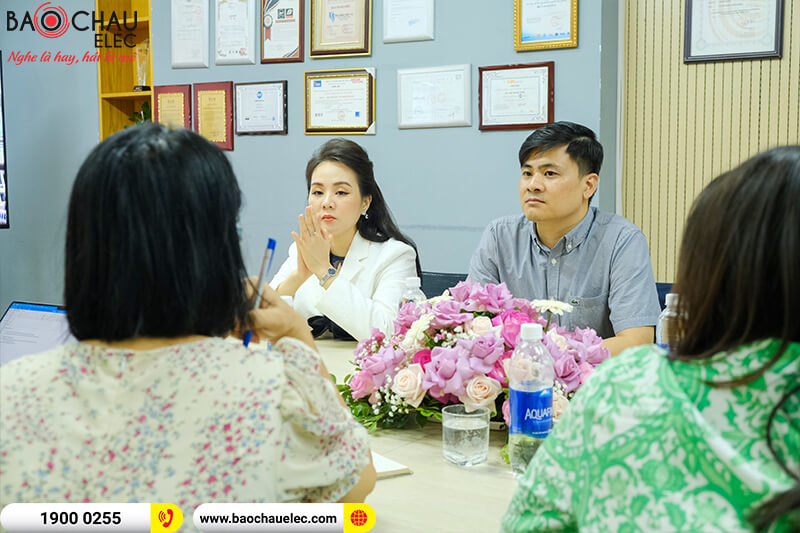 Giám Đốc Alto Professional khu vực Châu Á Thái Bình Dương Mr. Mark Spies sang thăm và làm việc tại Bảo Châu Elec