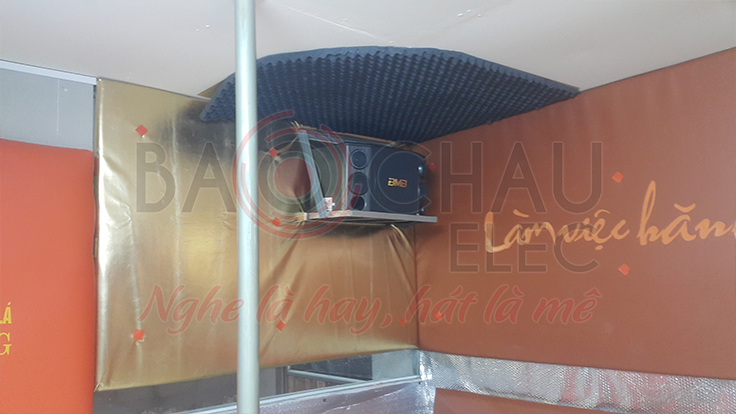 Phong hat gia dinh cao cap o Van Phuc Thuong Tin - 03