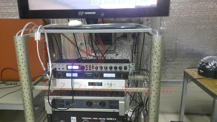 Phong hat gia dinh cao cap o Van Phuc Thuong Tin - 05