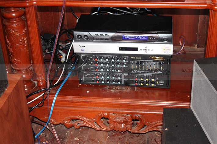 Karaoke gia dinh tai Cho Le Hung Yen 07