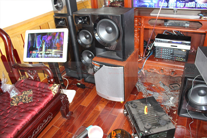 Karaoke gia dinh tai Cho Le Hung Yen 08