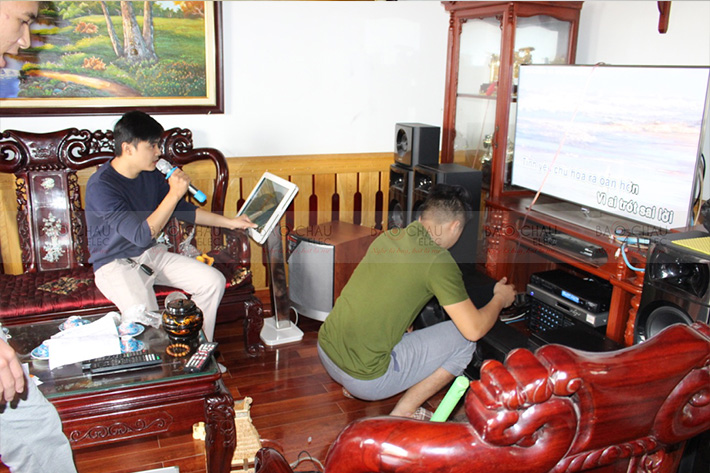 Karaoke gia dinh tai Cho Le Hung Yen 10