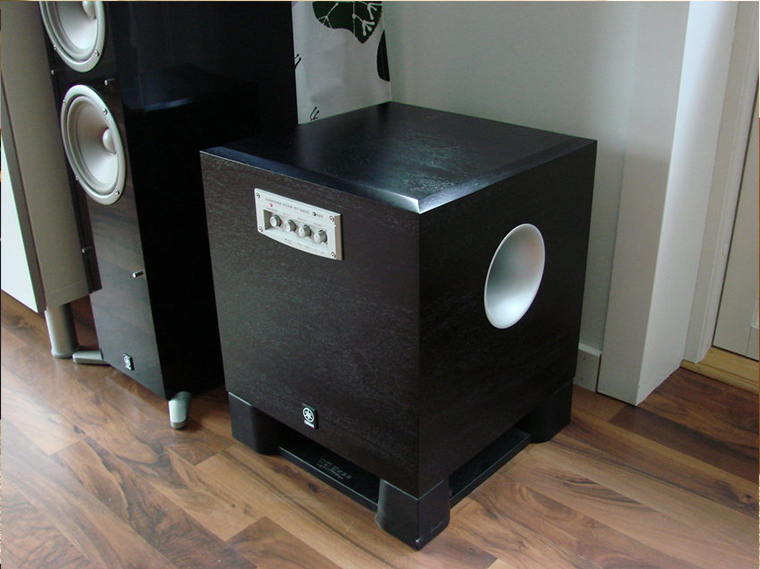 Sub Yamaha YST-SW515 den Sub Yamaha YST-SW515 den