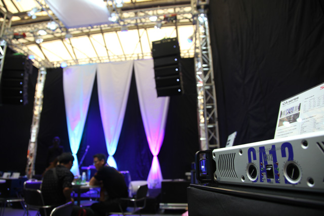 Cục đẩy Soundstandard CA12 sử dụng trong dàn âm thanh