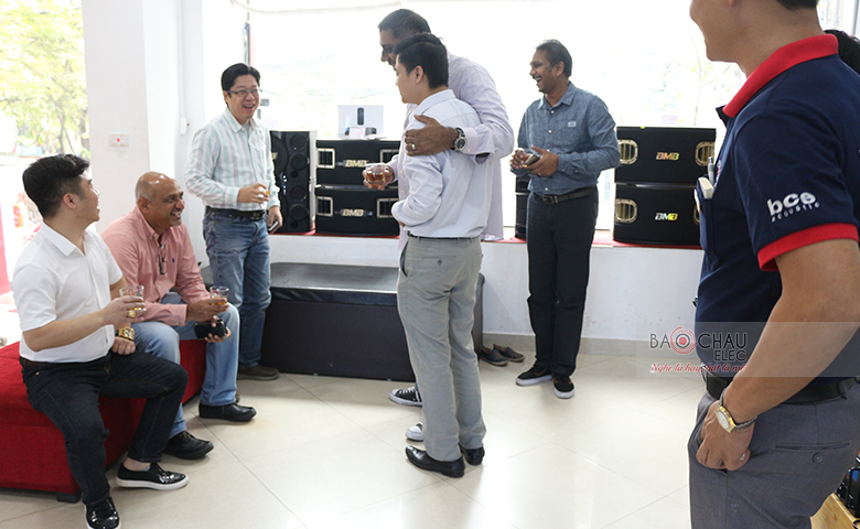 Harman-anh-4 Harman-anh-4