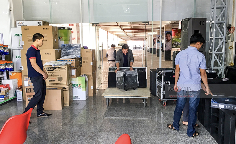 Không khí mua sắm ngày Tết ở Đà Nẵng 02 Không khí mua sắm ngày Tết ở Đà Nẵng 02