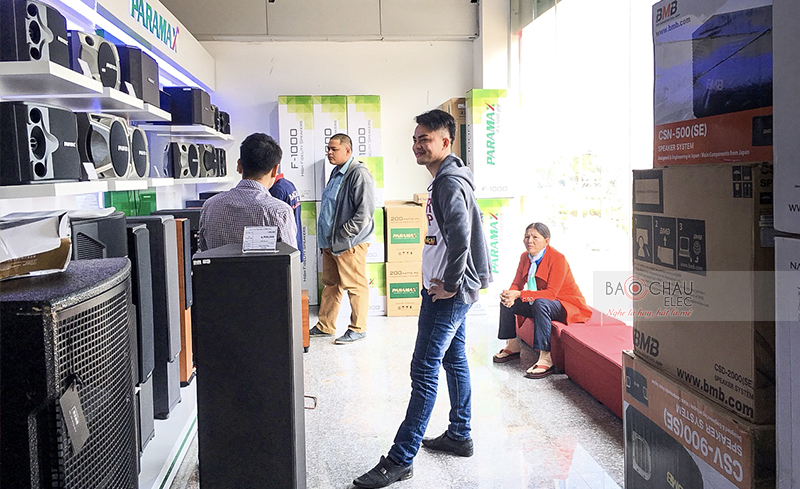 Không khí mua sắm ngày Tết ở Đà Nẵng 04 Không khí mua sắm ngày Tết ở Đà Nẵng 04