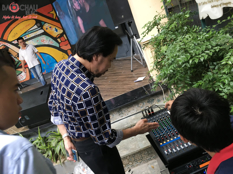 Lắp đặt âm thanh Club America Latina 10